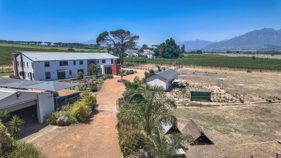 6 Bedroom Property for Sale in Stellenbosch Farms Western Cape